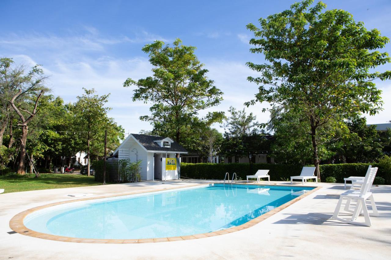 Sakarin Valley Resort Канчанабури Екстериор снимка